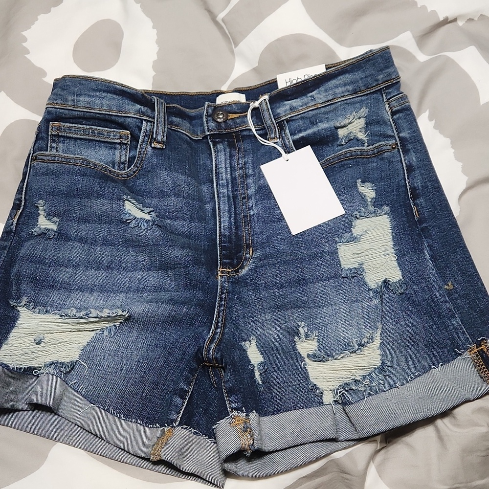 Sneak Peek ladies HighRise Demin shorts - Picture 6 of 6